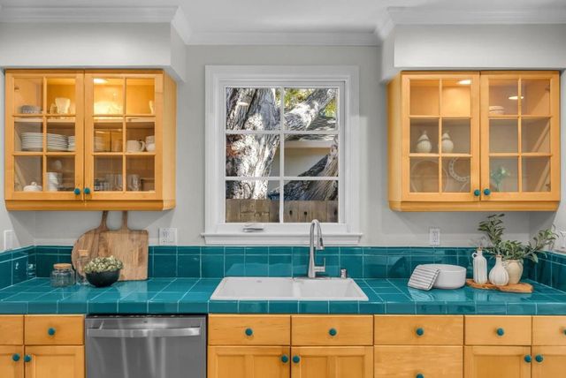 409 Church Street, Mountain View, CA 94041