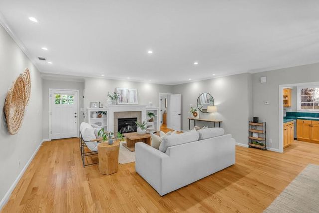 409 Church Street, Mountain View, CA 94041