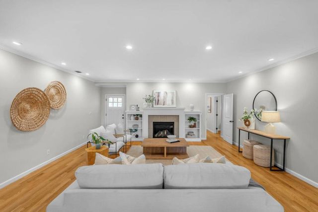 409 Church Street, Mountain View, CA 94041