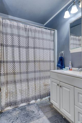 531 E Monroe Street, Chandler, IN 47610