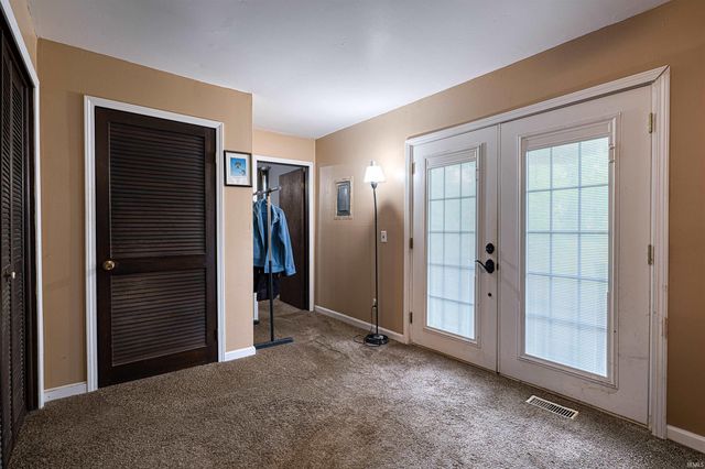 531 E Monroe Street, Chandler, IN 47610