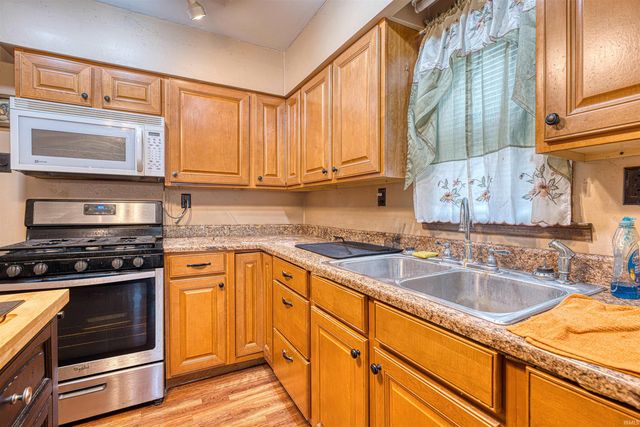 531 E Monroe Street, Chandler, IN 47610