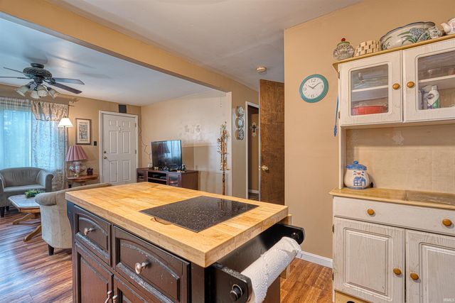 531 E Monroe Street, Chandler, IN 47610