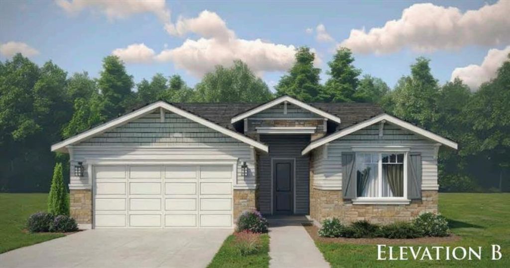 Image 1 of property listing at 595 Grace Ln, Dinuba, CA 93618