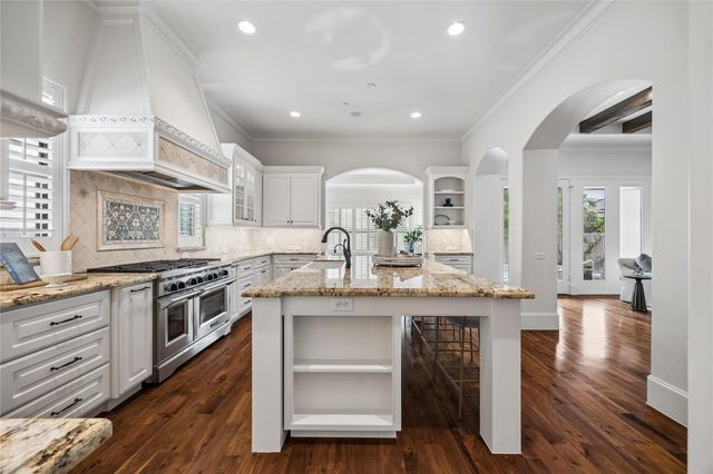 4511 Merrie Lane, Bellaire, TX 77401