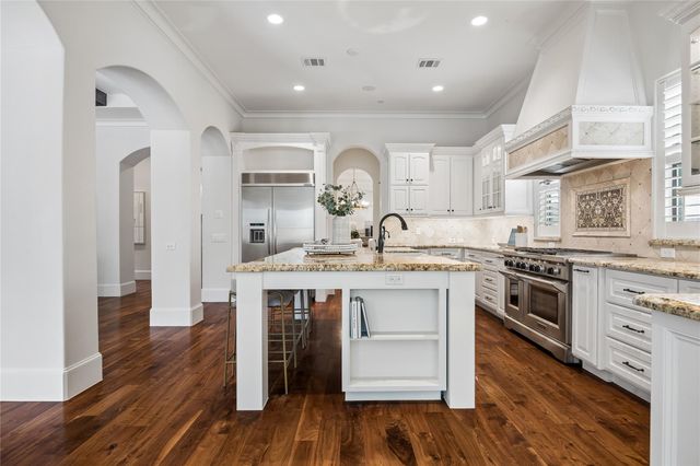 4511 Merrie Lane, Bellaire, TX 77401