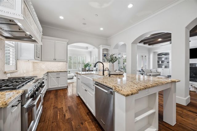 4511 Merrie Lane, Bellaire, TX 77401
