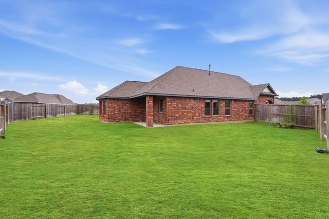 313 Violet Crown Lane, New Caney, TX 77357