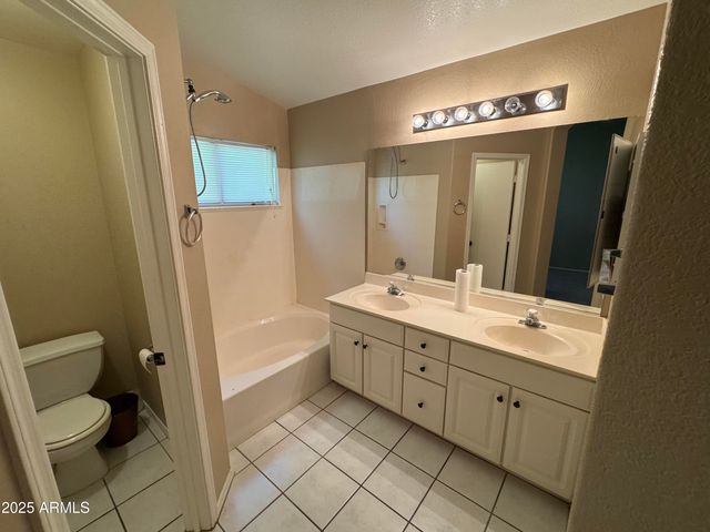 1018 W JUNIPER Avenue, Gilbert, AZ 85233