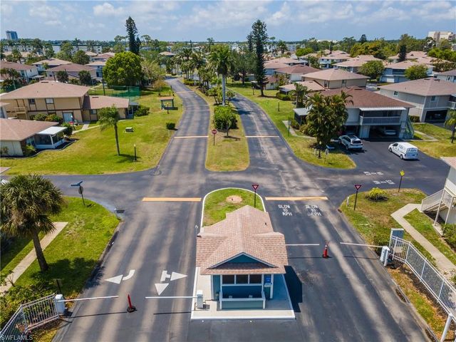 5840 Vancouver CIR 2, Fort Myers, FL 33907