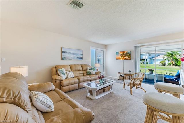 5840 Vancouver CIR 2, Fort Myers, FL 33907
