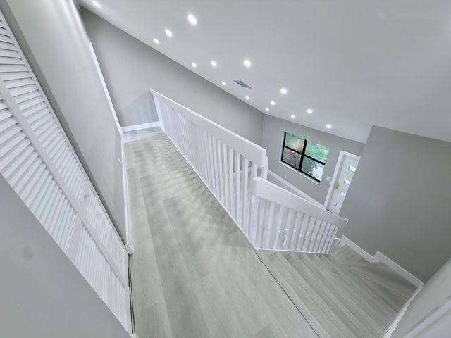 46 Tara Lakes Drive E, Boynton Beach, FL 33436