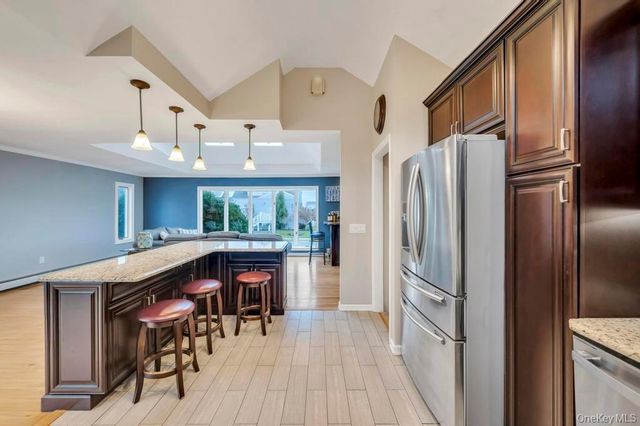 65 Waterview Avenue, Massapequa, NY 11758