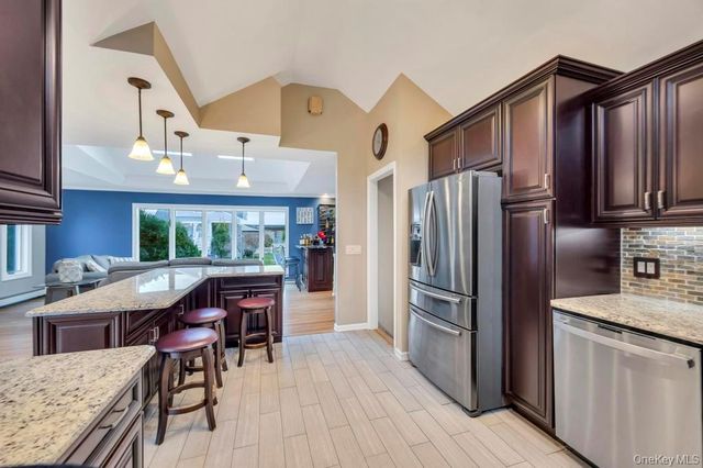 65 Waterview Avenue, Massapequa, NY 11758