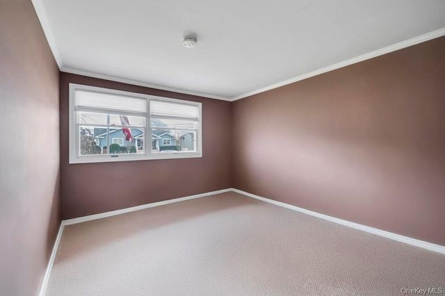 65 Waterview Avenue, Massapequa, NY 11758