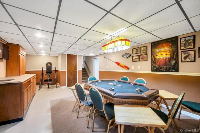 65 Waterview Avenue, Massapequa, NY 11758