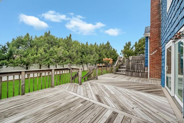 65 Waterview Avenue, Massapequa, NY 11758