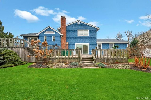 65 Waterview Avenue, Massapequa, NY 11758