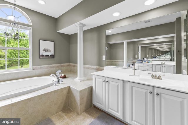 6857 EMMA CT, Warrenton, VA 20187