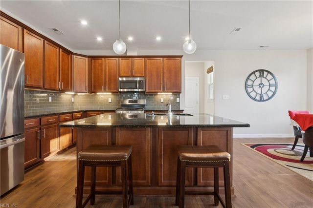 52 Mill Creek CT, Hampton, VA 23663