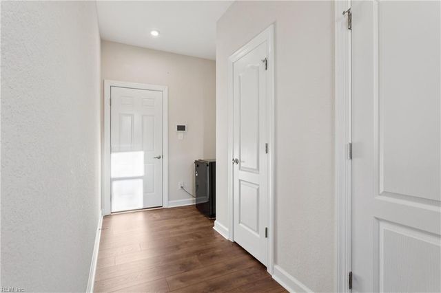 52 Mill Creek CT, Hampton, VA 23663
