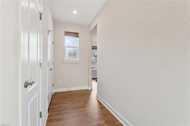 52 Mill Creek CT, Hampton, VA 23663