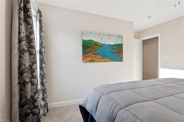 52 Mill Creek CT, Hampton, VA 23663