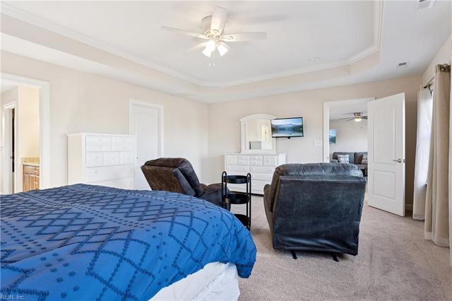 52 Mill Creek CT, Hampton, VA 23663