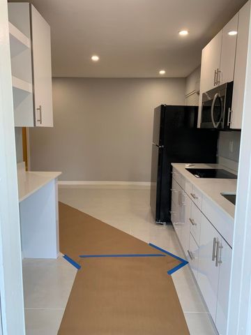 4671 Sunset Lane 4, West Palm Beach, FL 33415