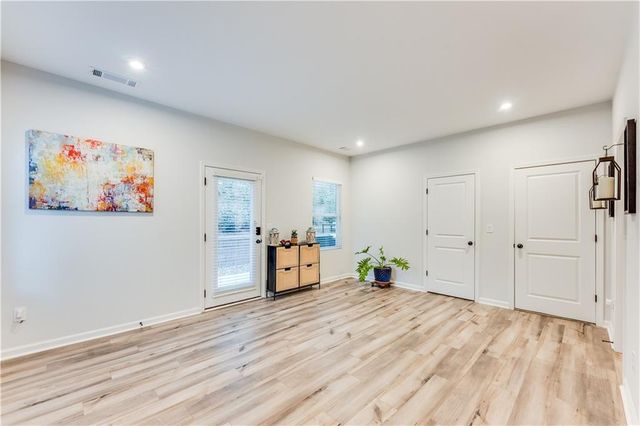 399 Skylar Way, Atlanta, GA 30315