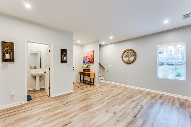 399 Skylar Way, Atlanta, GA 30315