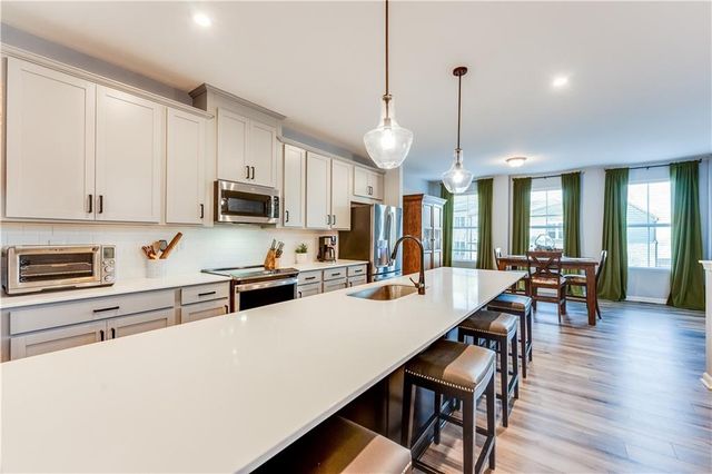 399 Skylar Way, Atlanta, GA 30315