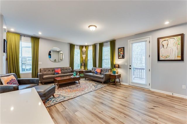 399 Skylar Way, Atlanta, GA 30315