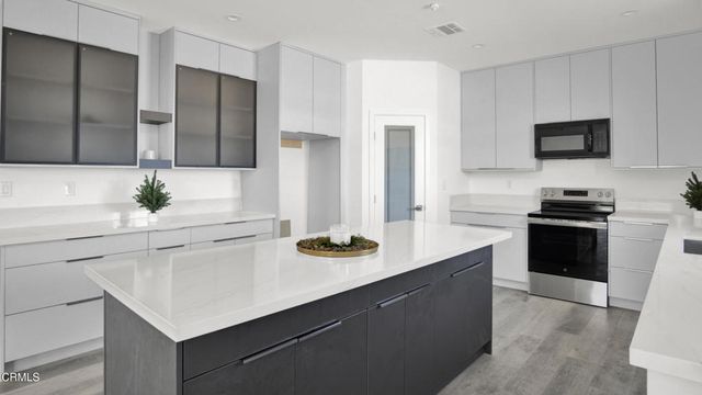 9701 E Avenue S-12, Littlerock, CA 93543