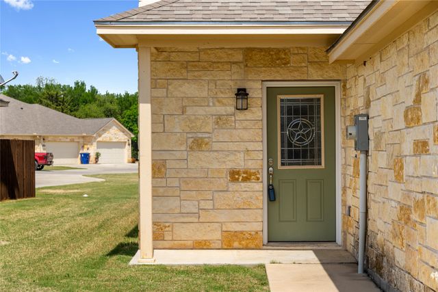 3010 Waterstone Way, Brownwood, TX 76801
