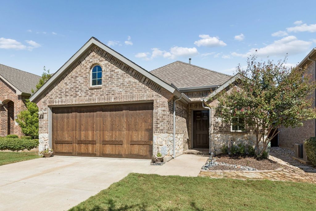 421 Catherine Lane, Argyle, TX 76226 — photo 2