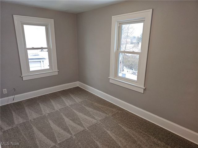 20 Verdun Drive, Akron, OH 44312