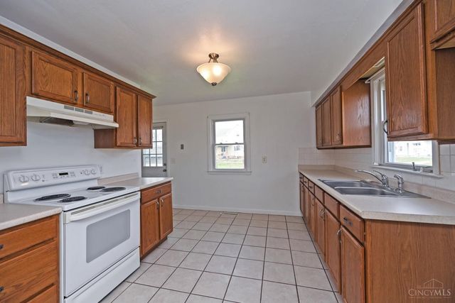 3 Chestnut Street, Franklin, OH 45005