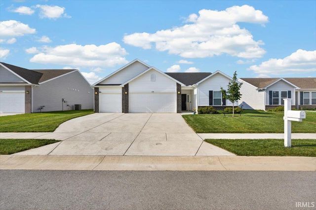 1136 Colcester Lane, West Lafayette, IN 47906