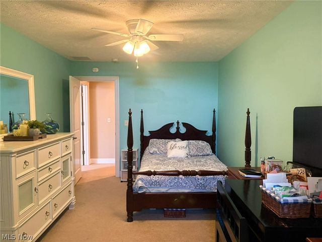 730 57th Street, Vienna, WV 26105