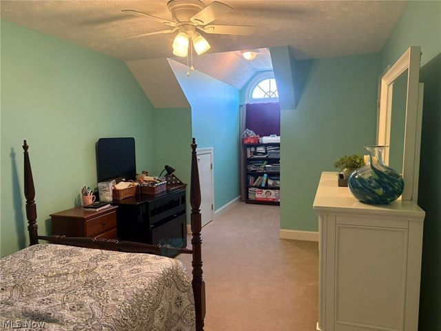 730 57th Street, Vienna, WV 26105