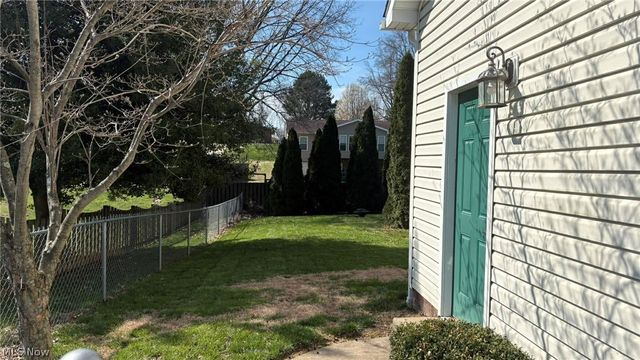 730 57th Street, Vienna, WV 26105