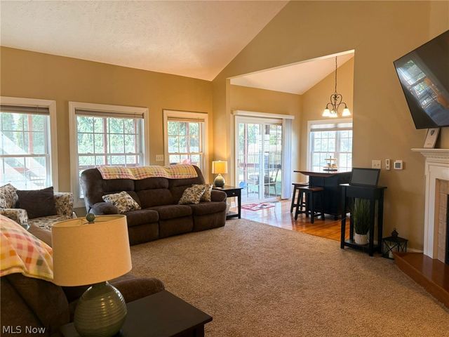 730 57th Street, Vienna, WV 26105