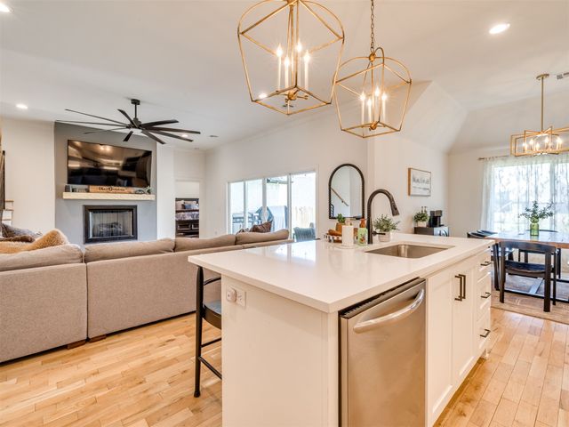 14403 S College Avenue, Bixby, OK 74008