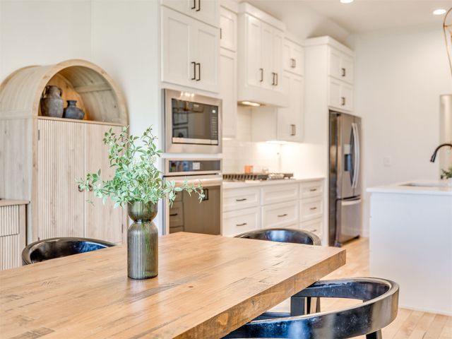 14403 S College Avenue, Bixby, OK 74008
