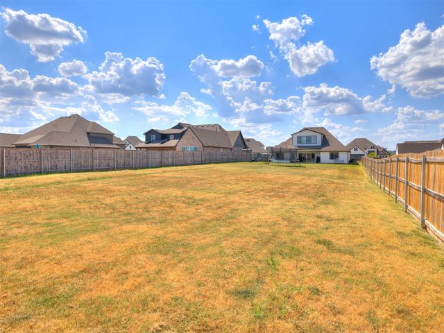 14403 S College Avenue, Bixby, OK 74008