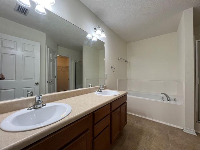 8450 Kendall N Court, Mobile, AL 36695