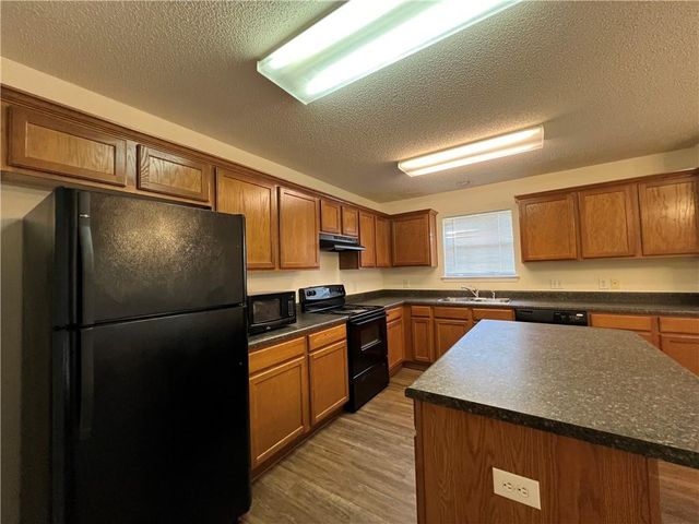 8450 Kendall N Court, Mobile, AL 36695