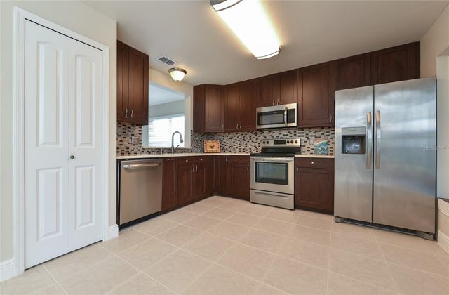 9551 CHANDON DRIVE, Orlando, FL 32825