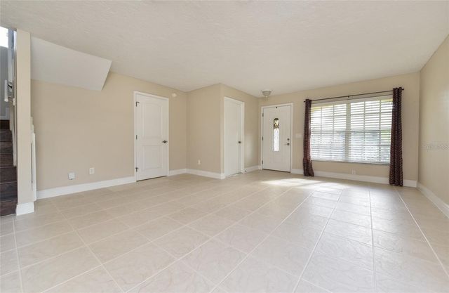 9551 CHANDON DRIVE, Orlando, FL 32825
